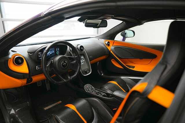 570S Spider