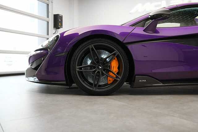 570S Spider