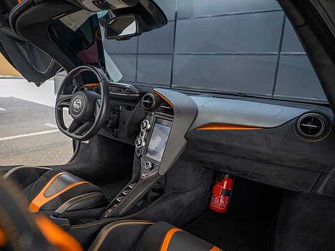 mclaren-vehicle-image
